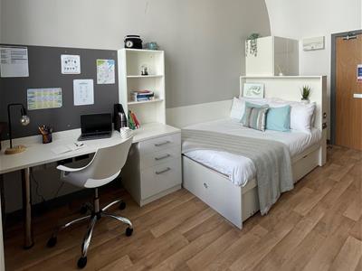 Picture 8